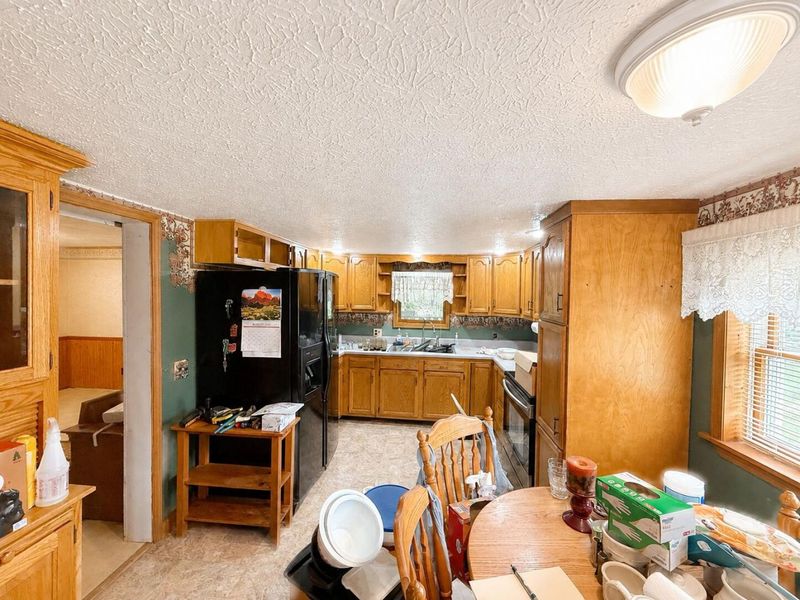 218 Harrison Street, Kenton, OH 43326 Photo 3