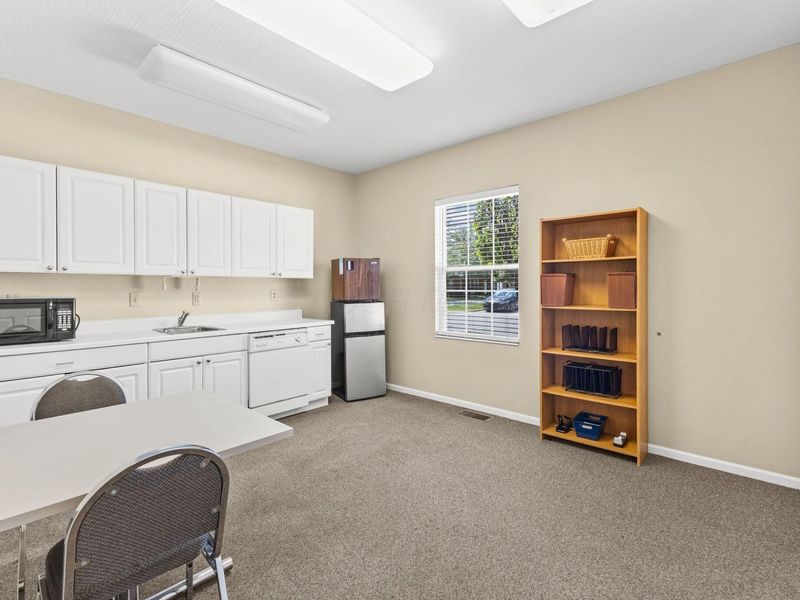 616 Office Parkway , Unit B, Westerville, OH 43082 Photo 26