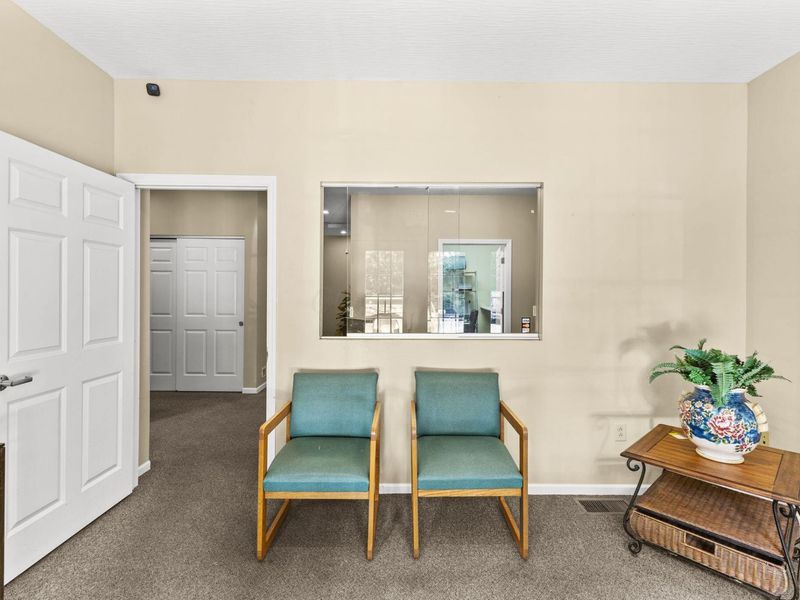 616 Office Parkway , Unit B, Westerville, OH 43082 Photo 8