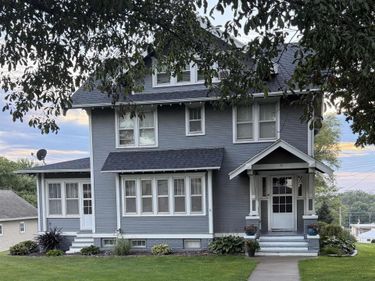 414 N Davis Avenue, Oakland, NE 68045