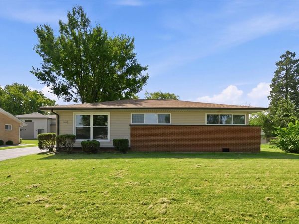 3001 N Sherwood Avenue, Markham, IL 60428