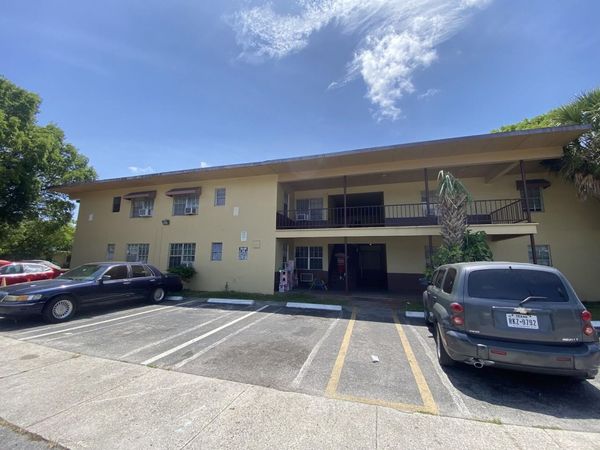 1401 NW 3rd Court, Unit 10, Fort Lauderdale, FL 33311