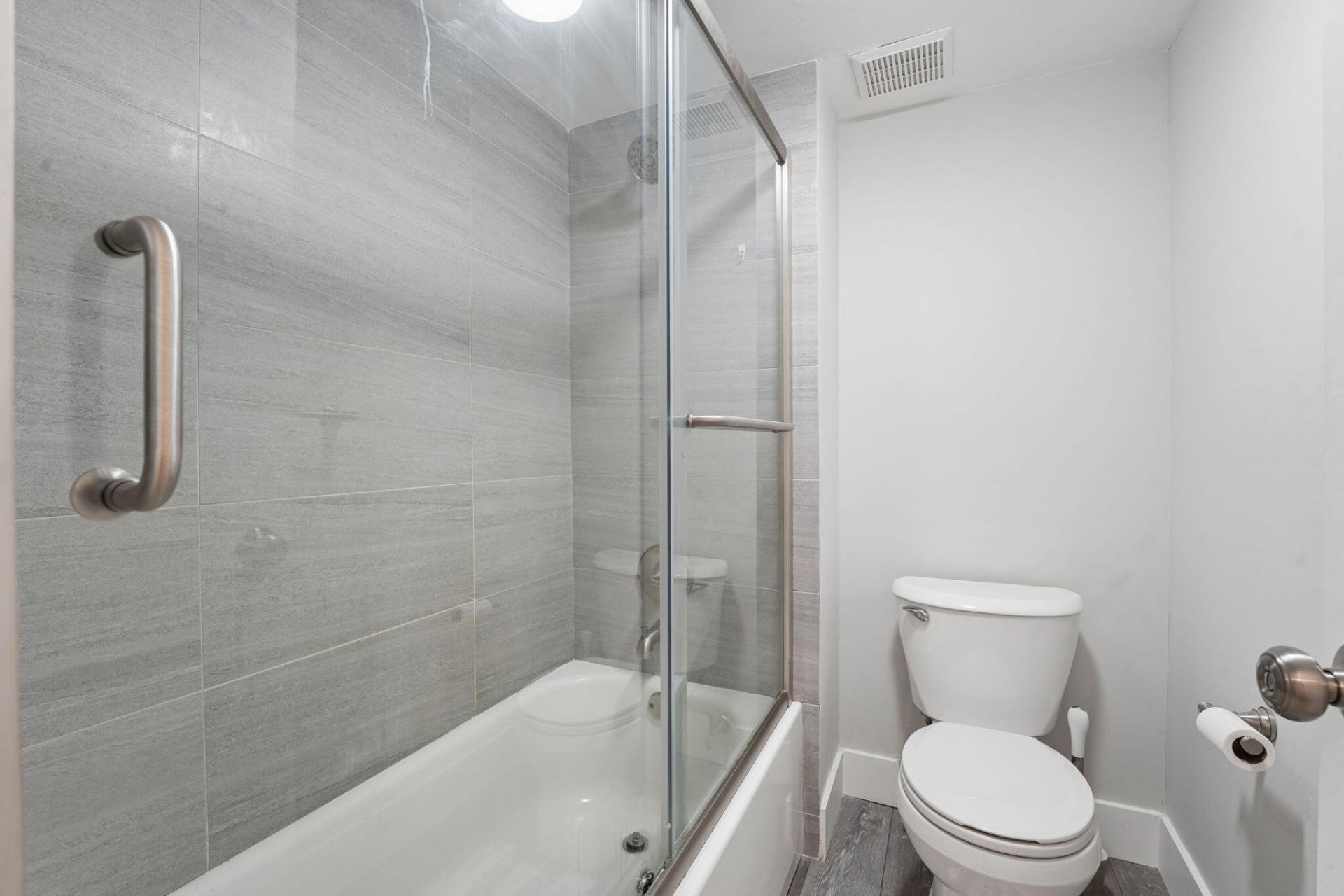 327 Lakeview Drive, Unit 203, Weston, FL 33326 Photo