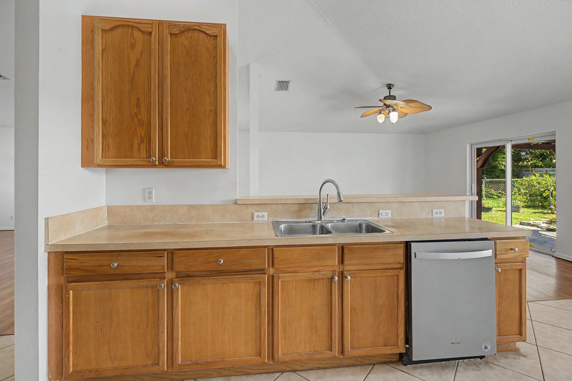 2585 SE Lakewood Street, Port Saint Lucie, FL 34952 Photo