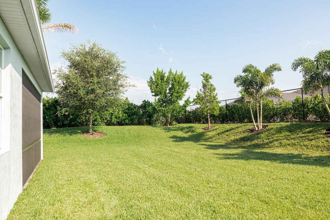 12855 SW Phoenix Drive, Port Saint Lucie, FL 34987 Photo