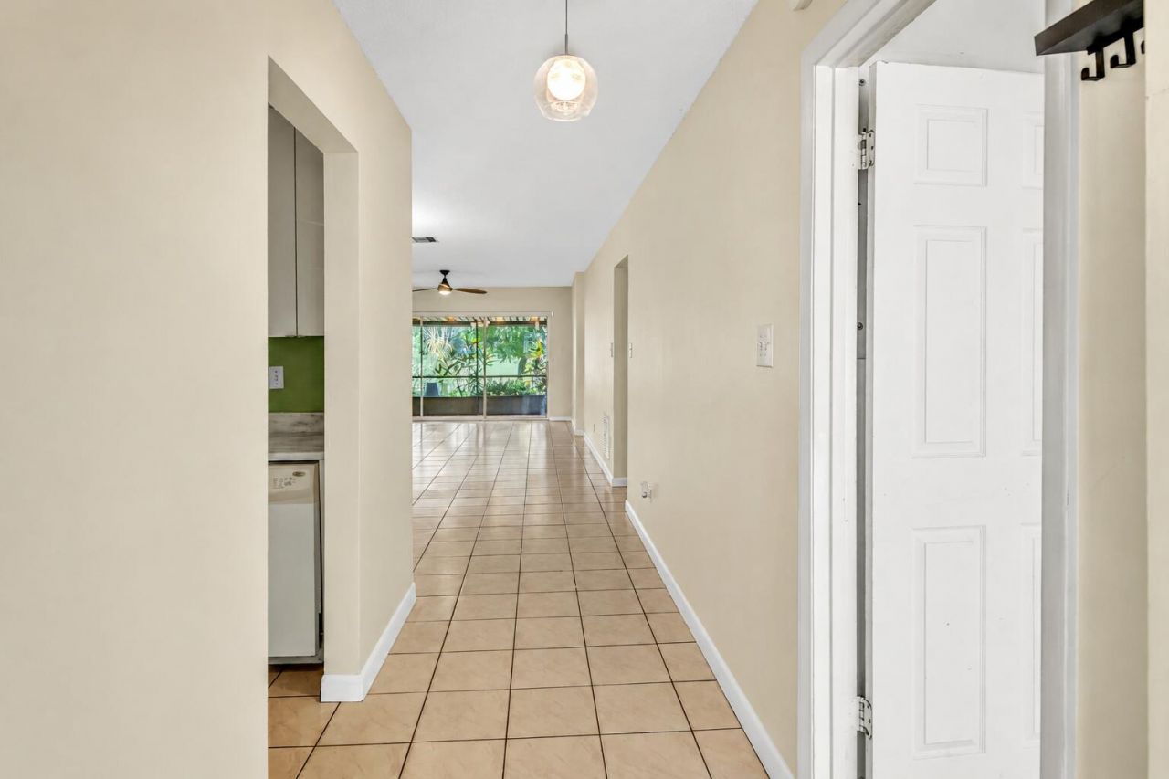 9428 NW 65th Street, Unit C4, Tamarac, FL 33321 Photo