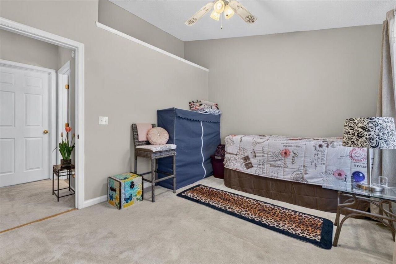 705 Reserve Way Photo 19