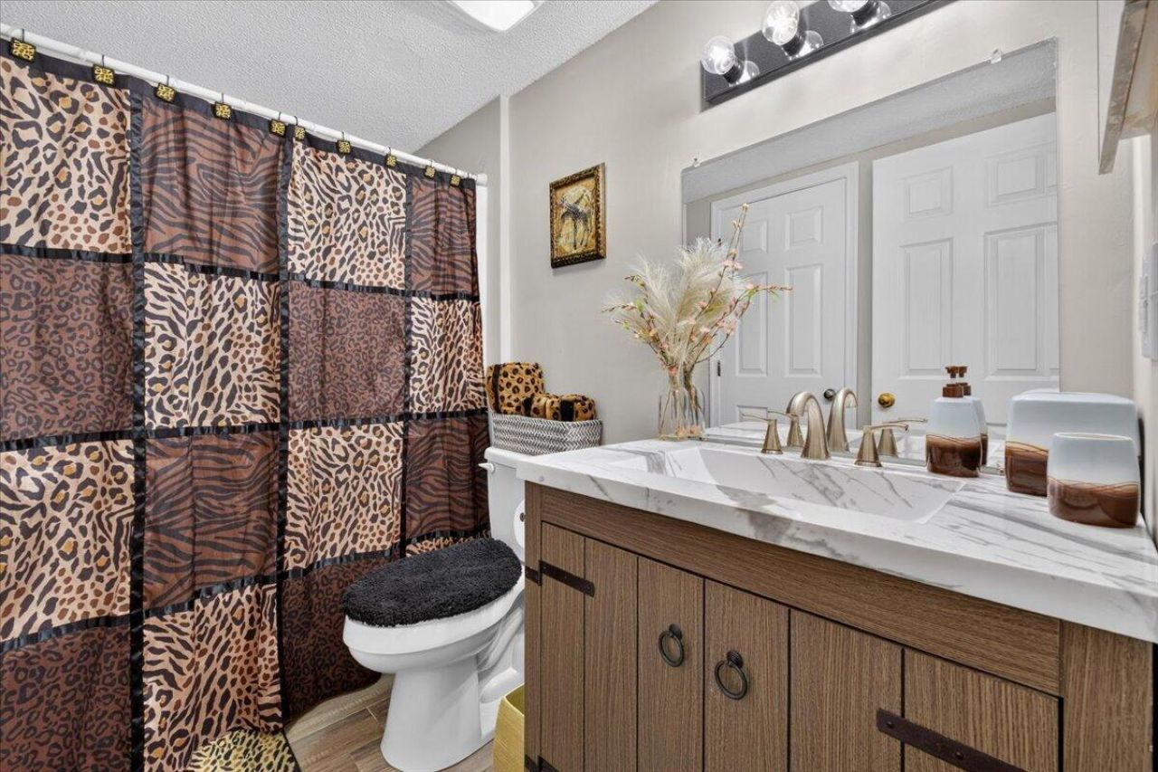 705 Reserve Way Photo 20