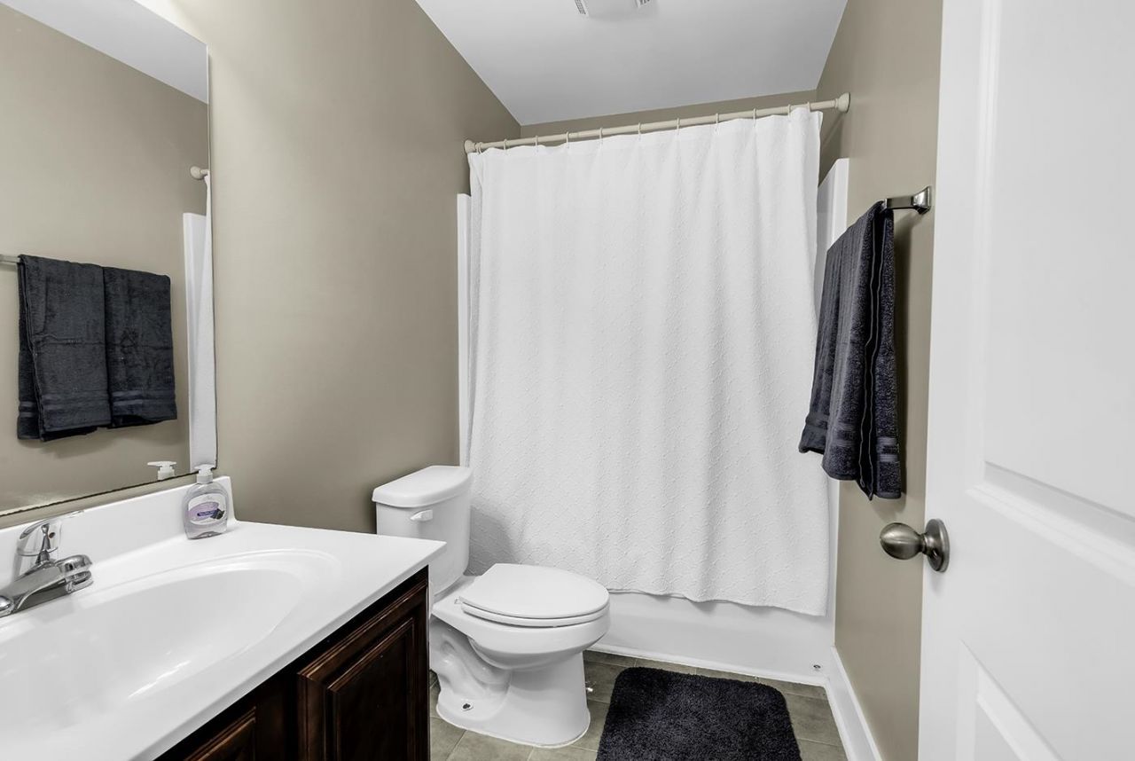 2740 Kashton Dr. Photo 30