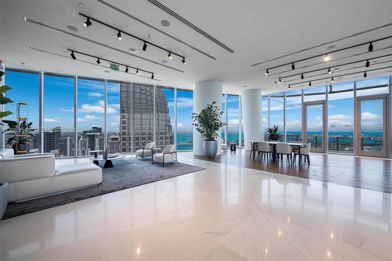 300 Biscayne Blvd Way, Unit 4404, Miami, FL 33131 Photo