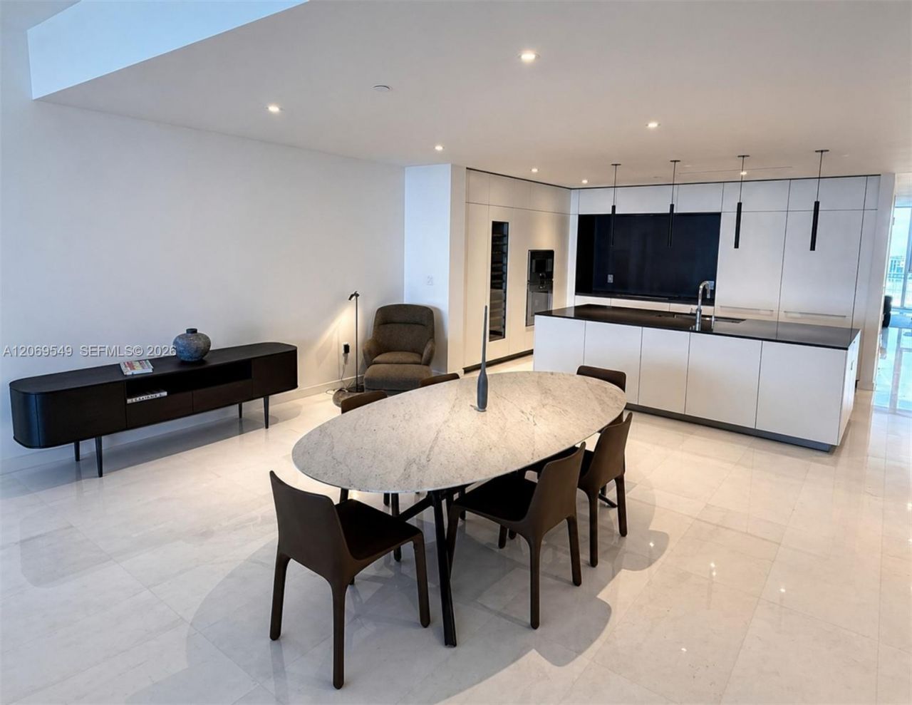300 Biscayne Blvd Way, Unit 4404, Miami, FL 33131 Photo