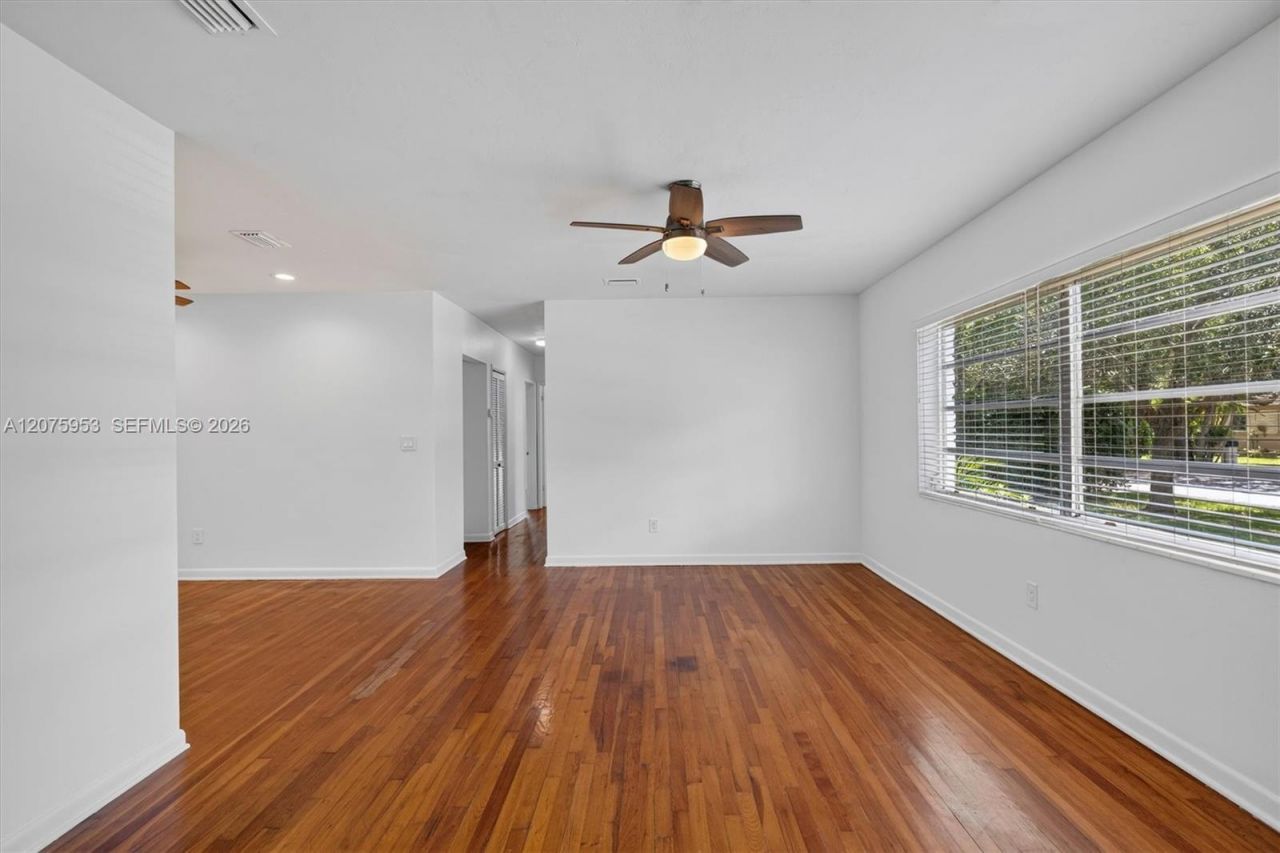 6629 SW 65th St, South Miami, FL 33143 Photo