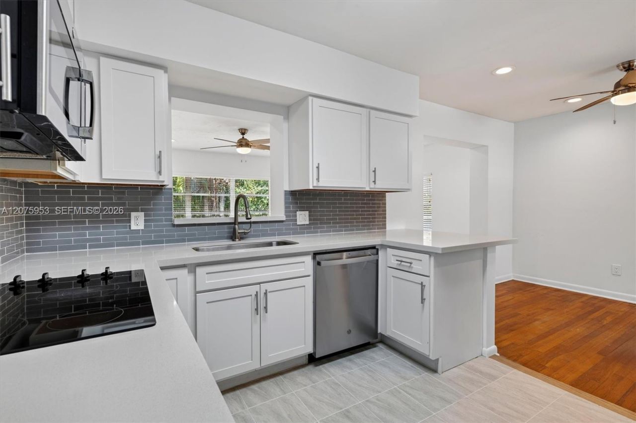 6629 SW 65th St, South Miami, FL 33143 Photo