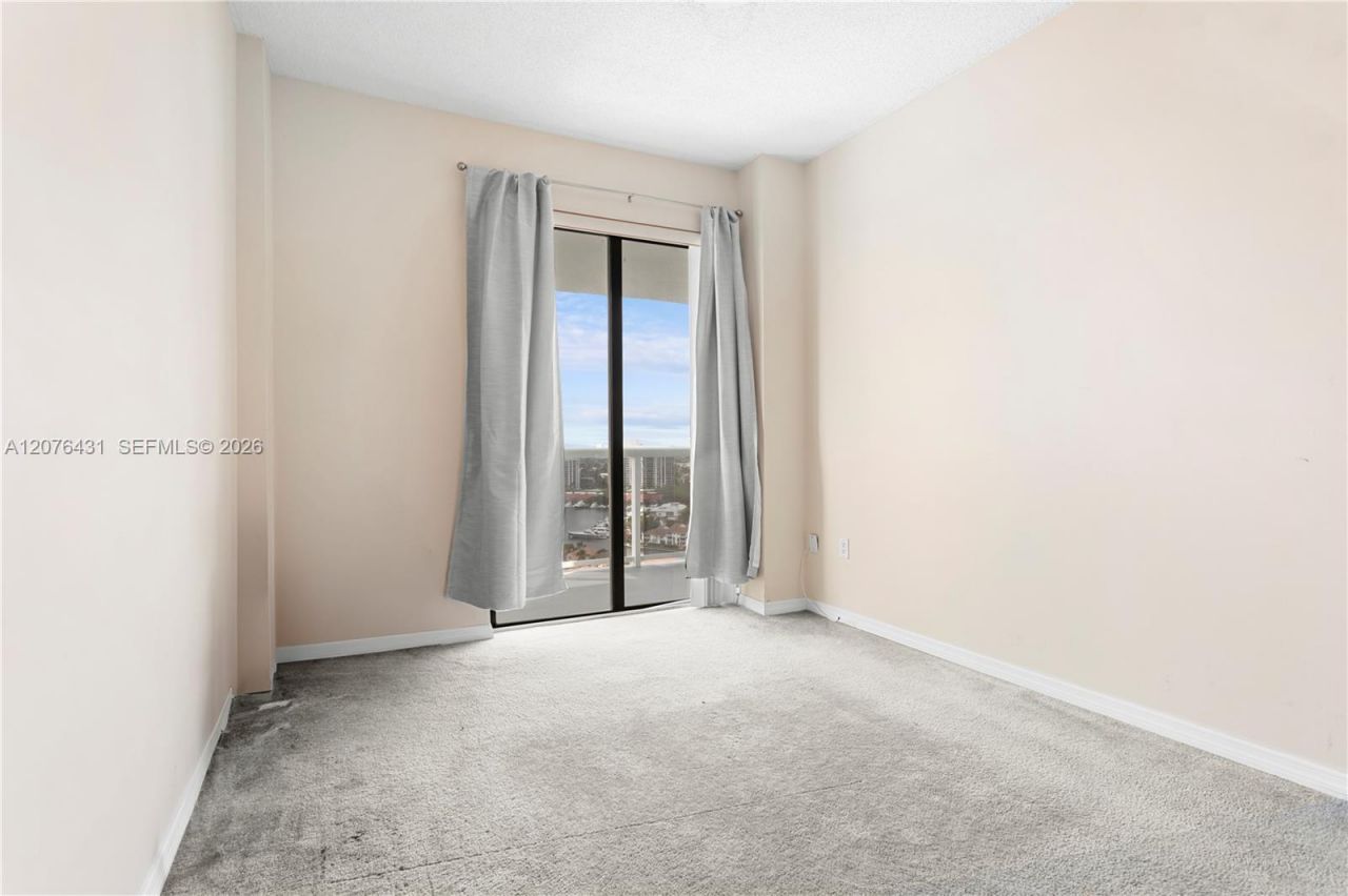 20505 E Country Club Dr, Unit PH-39, Aventura, FL 33180 Photo