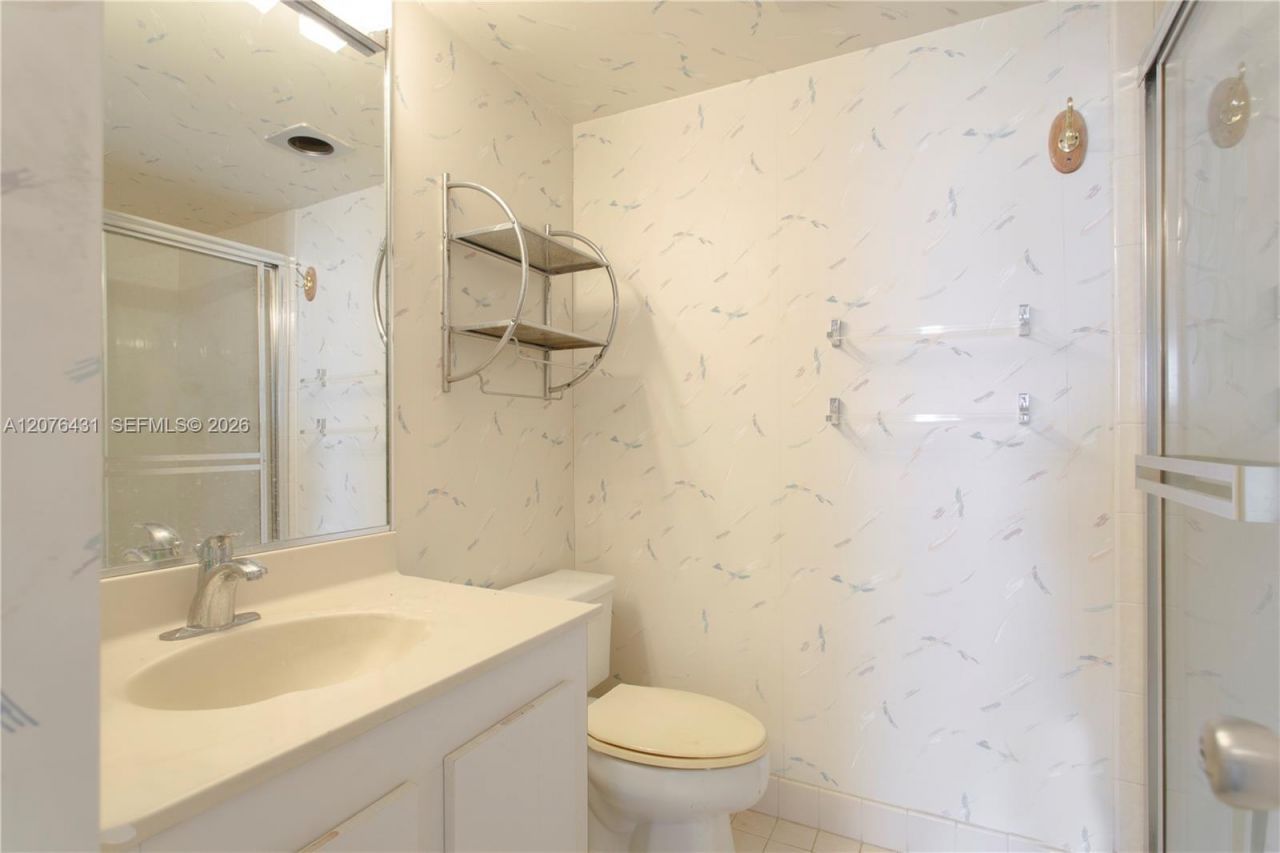 20505 E Country Club Dr, Unit PH-39, Aventura, FL 33180 Photo