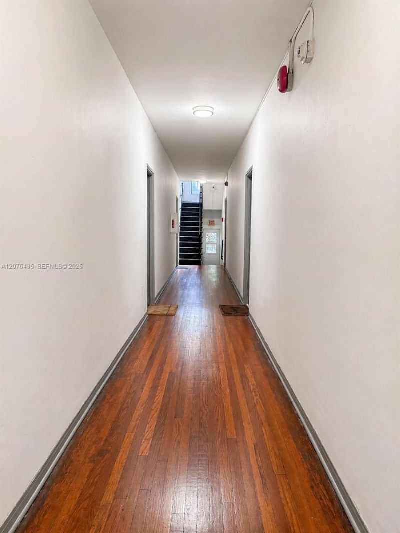 1525 Meridian Ave, Unit 106, Miami Beach, FL 33139 Photo