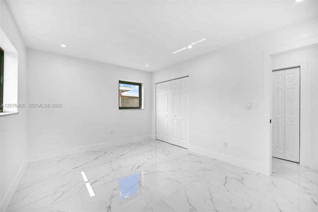 17930 NW 42nd Pl , Miami Gardens, FL 33055 Photo