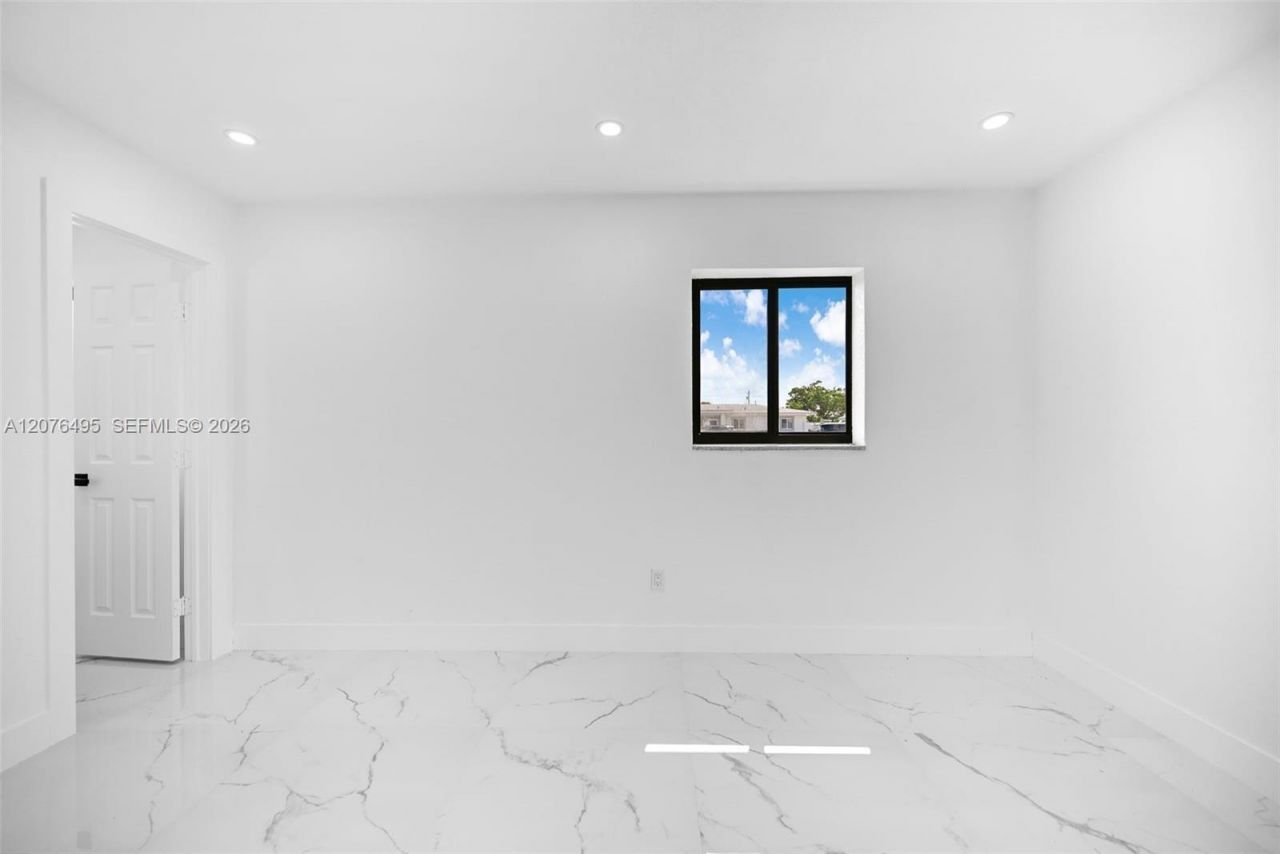 17930 NW 42nd Pl , Miami Gardens, FL 33055 Photo