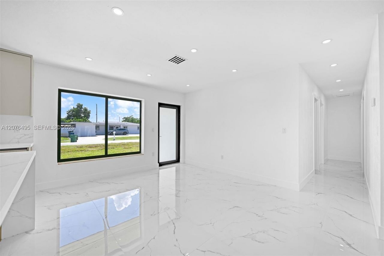 17930 NW 42nd Pl , Miami Gardens, FL 33055 Photo