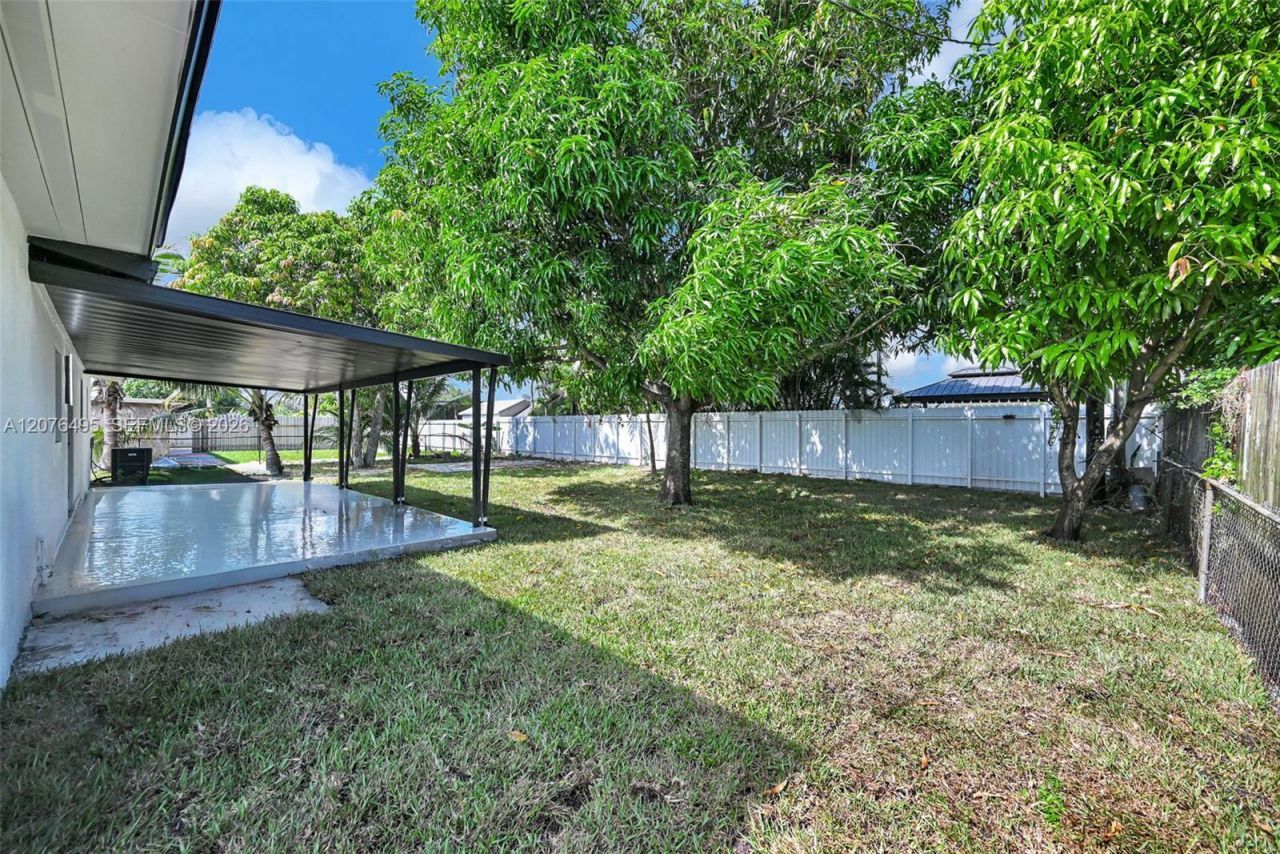17930 NW 42nd Pl , Miami Gardens, FL 33055 Photo