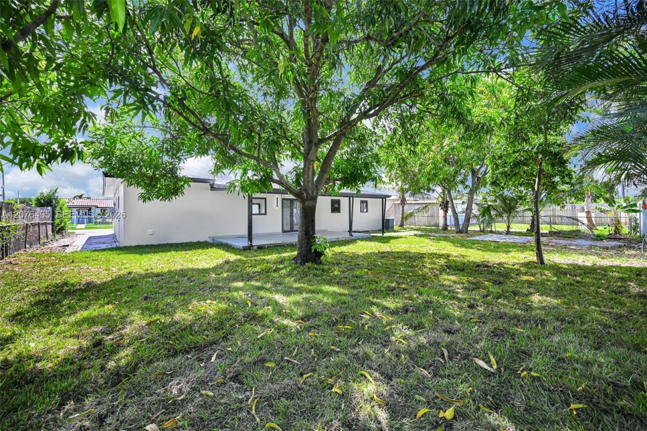 17930 NW 42nd Pl , Miami Gardens, FL 33055 Photo