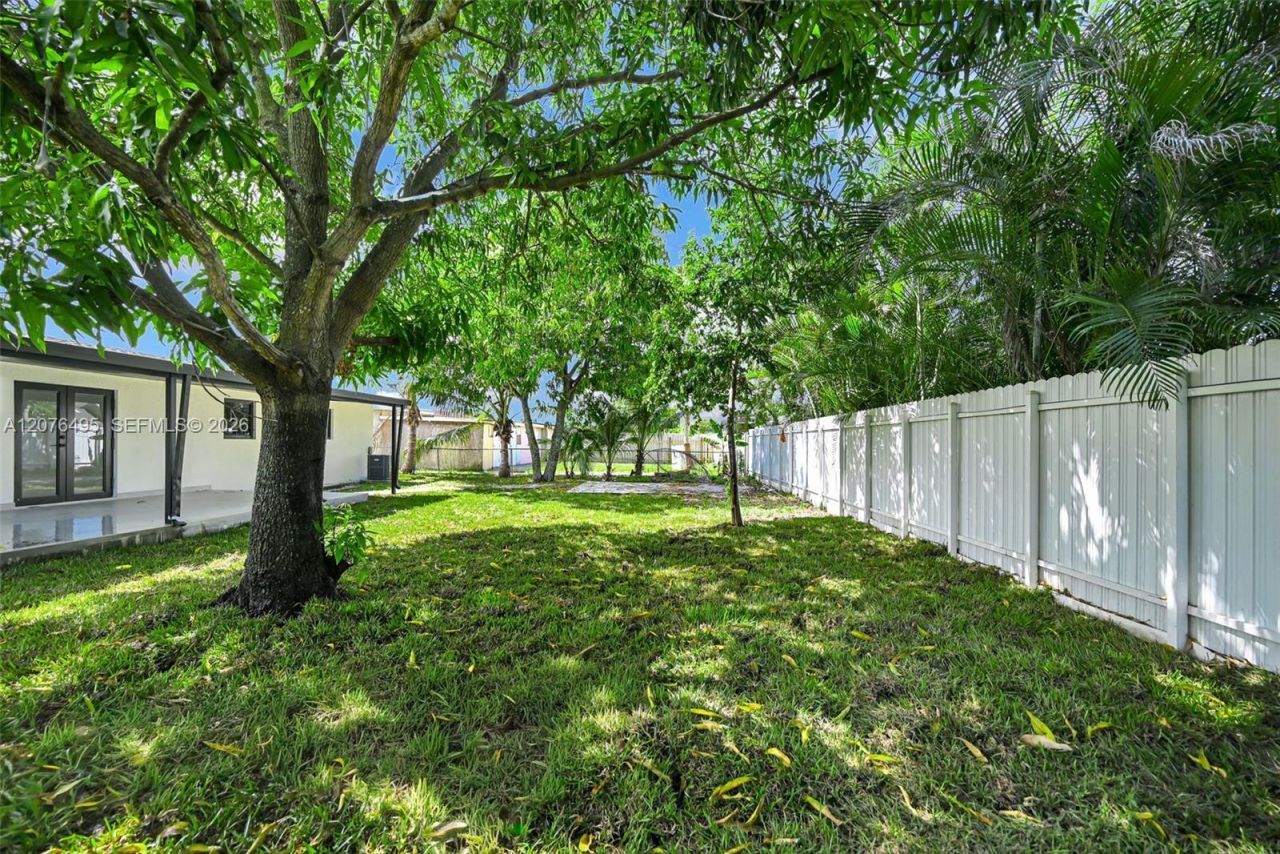 17930 NW 42nd Pl , Miami Gardens, FL 33055 Photo