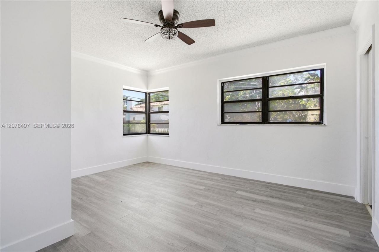 1200 SW 18th Ave , Miami, FL 33135 Photo