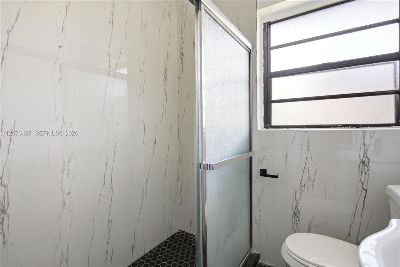 1200 SW 18th Ave , Miami, FL 33135 Photo
