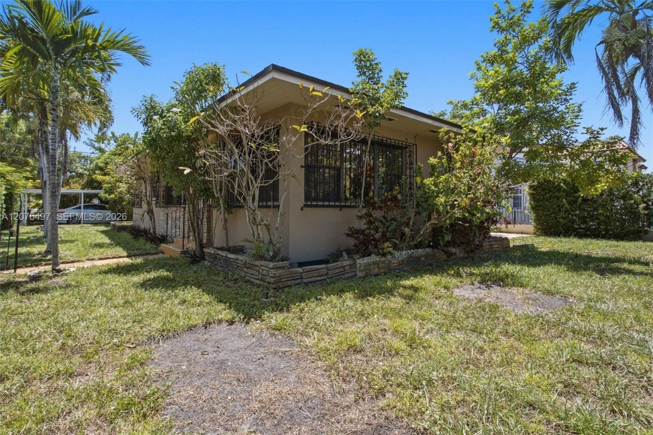 1200 SW 18th Ave , Miami, FL 33135 Photo
