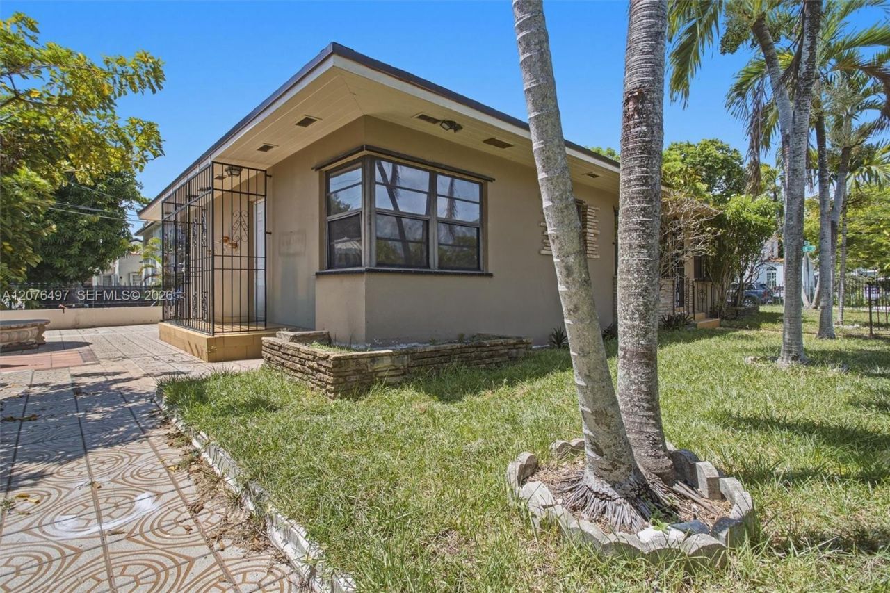 1200 SW 18th Ave , Miami, FL 33135 Photo