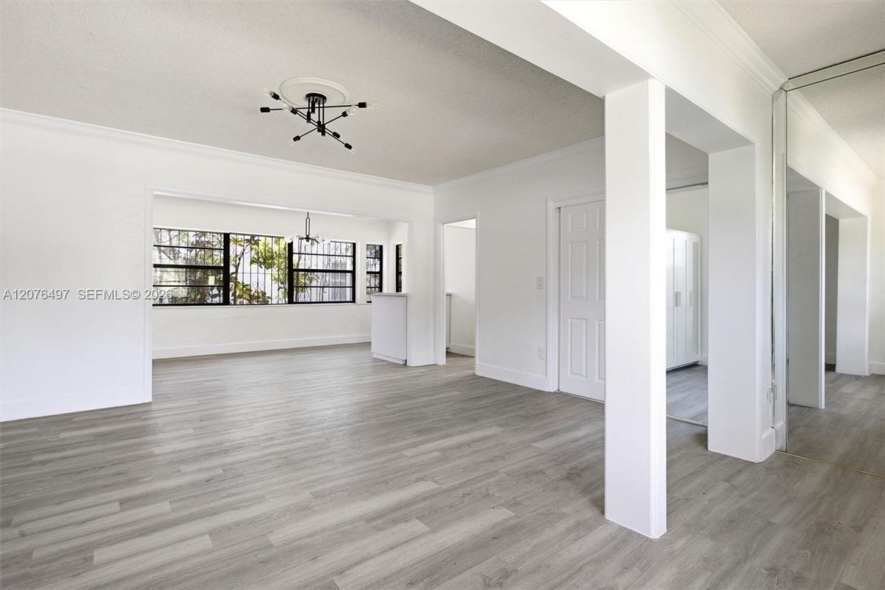 1200 SW 18th Ave , Miami, FL 33135 Photo