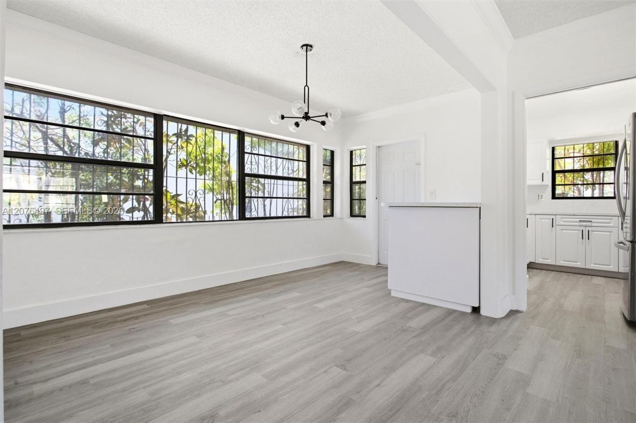 1200 SW 18th Ave , Miami, FL 33135 Photo