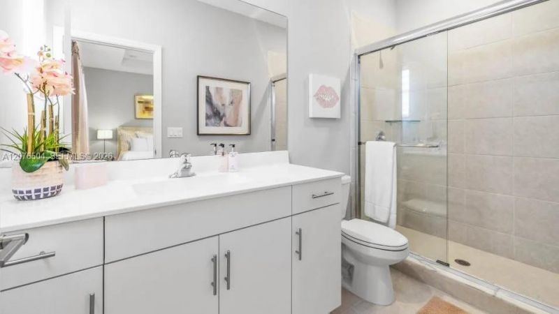 2584 SE 25 Rd , Homestead, FL 33035 Photo