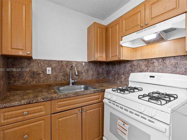 2799 E 4th Ave , Unit 10, Hialeah, FL 33013