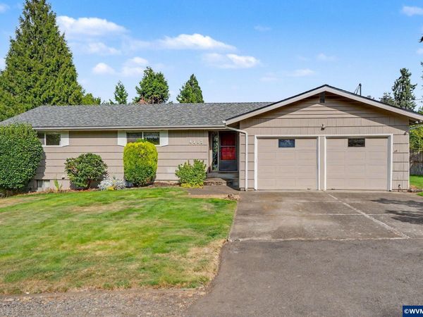4182 Barrett St S, Salem, OR 97302