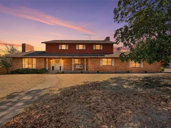 2210 White Street, Clifton, TX 76634