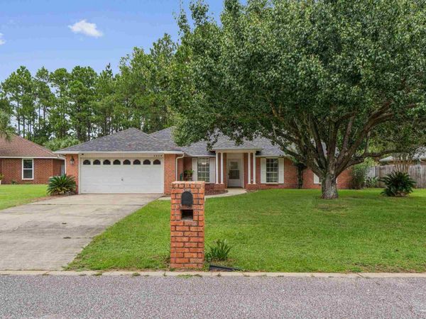 2028 Peregrine Ct, Pensacola, FL 32506