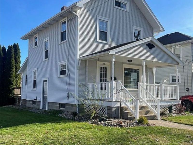 134 Park Street NW, Navarre, OH 44662 Photo 2