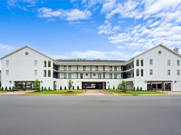 1228 8th Street, Unit 101, Tuscaloosa, AL 35401