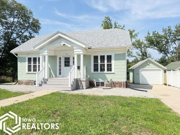 716 1st Avenue NE, Hampton, IA 50441