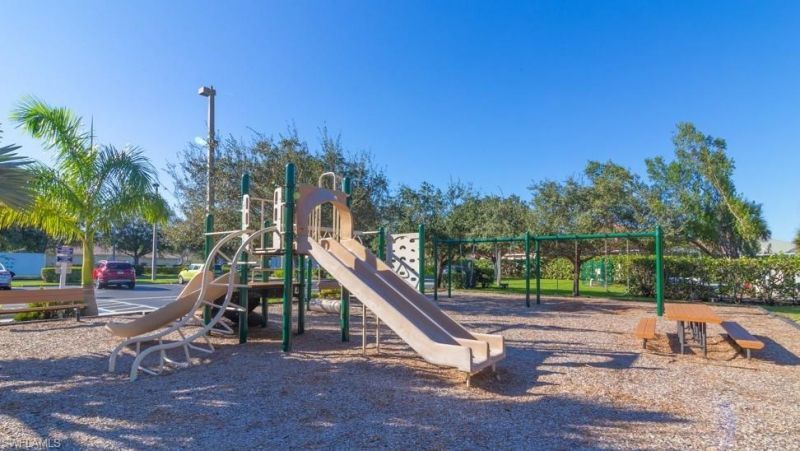 7820 Sandpine Ct, Unit 2302, Naples, FL 34104 Photo