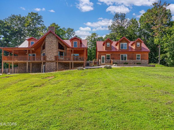 8521 Parker Rd, Corryton, TN 37721