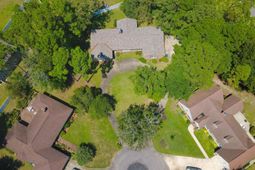 1624 Deer Park Ln. photo 4
