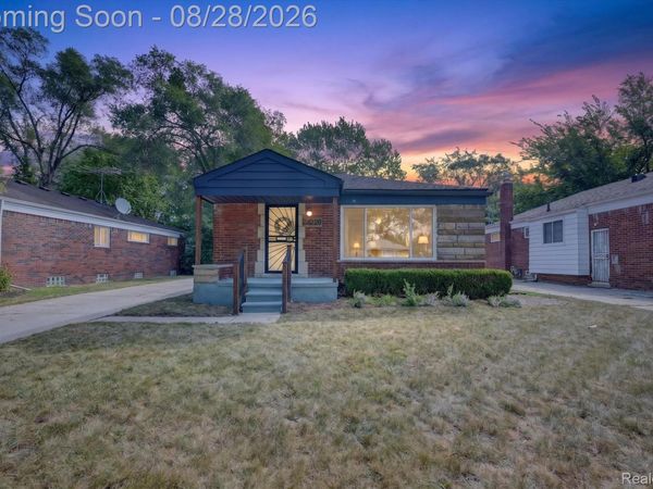 24220 Scotia Road, Oak Park, Mi 48237