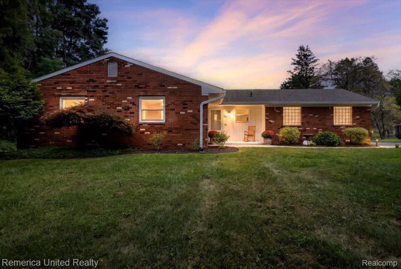 3687 Van Amberg Road, Brighton Township, Mi 48114 Main Photo