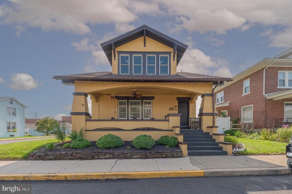 302 N 5TH STREET , EMMAUS, PA 18049