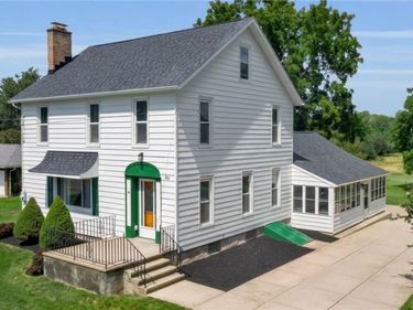 60 Pleasant View Drive, Lancaster, NY 14086