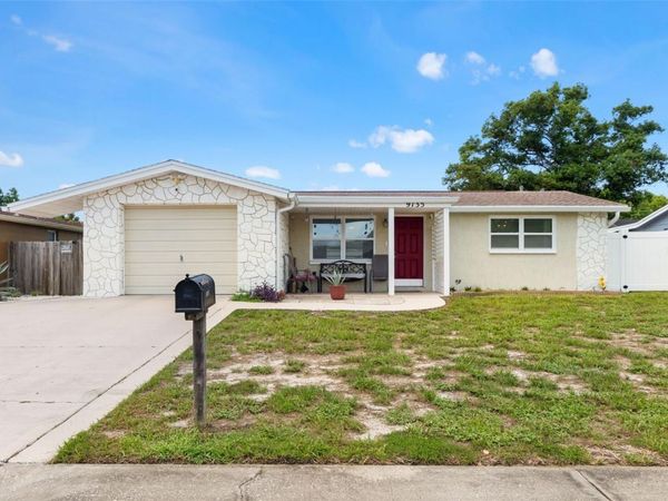 9135 HERMITAGE LANE , PORT RICHEY, FL 34668
