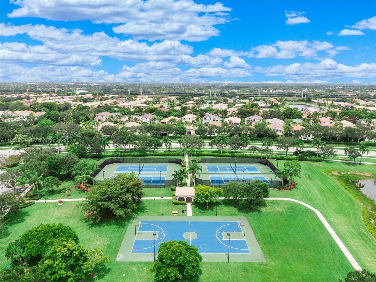 11910 Osprey Point Circle, Wellington, FL 33449 Photo