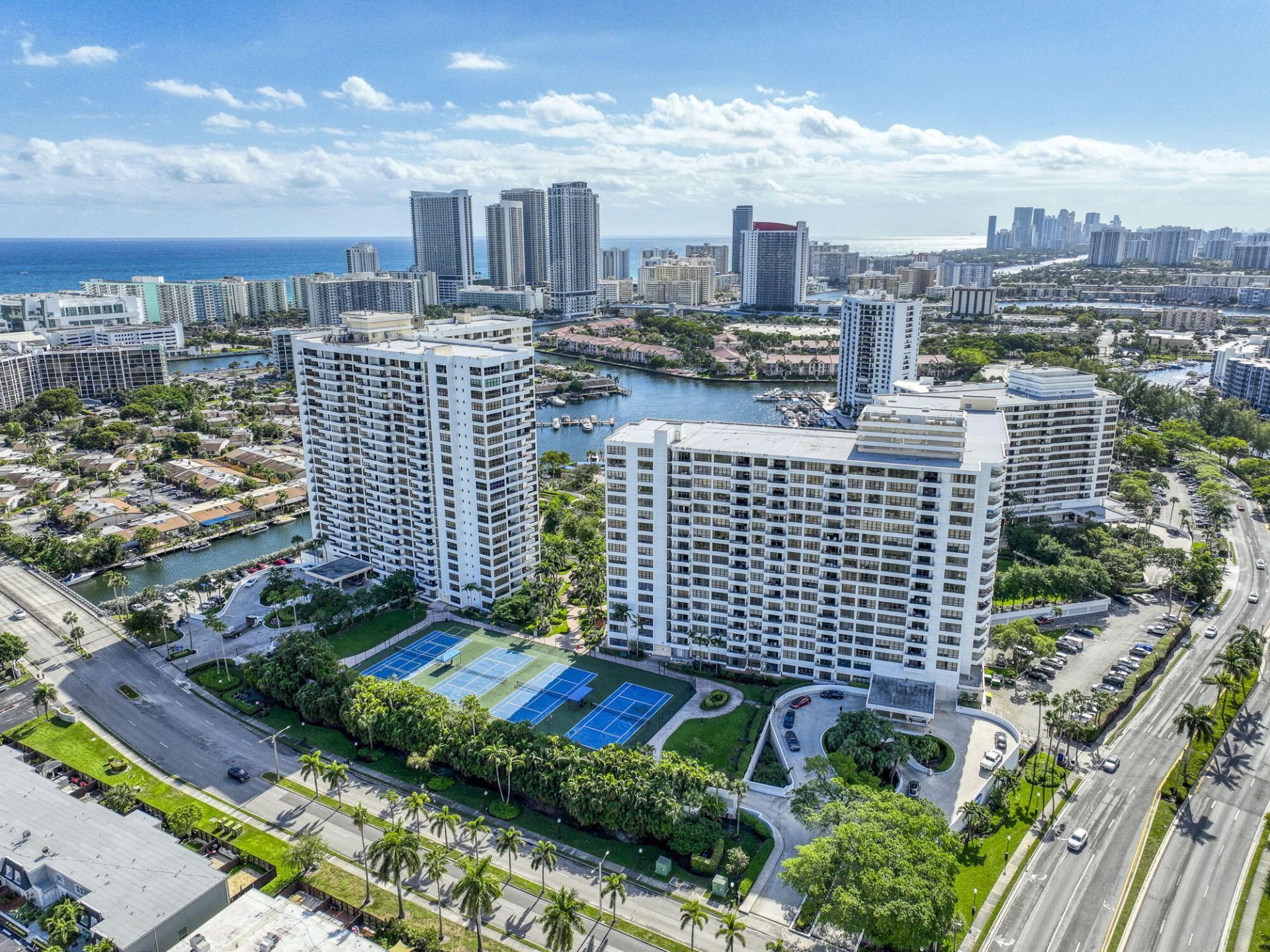 600 Three Islands Boulevard, Unit 801, Hallandale Beach, FL 33009 Photo